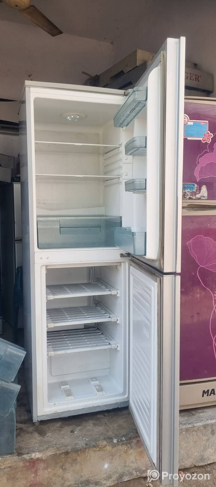 Singer (230 Liter) Glass dore