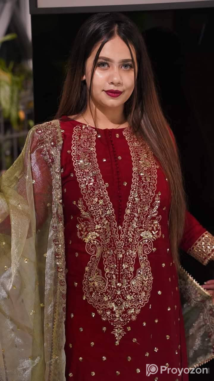 পাকিস্তানি ক্রেপ চিনুন থ্রি পিস