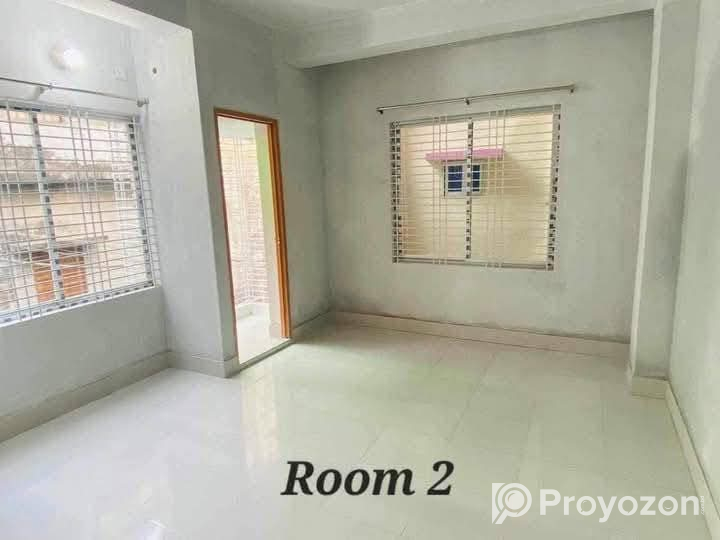 নতুন বাসা ভাড়া দেওয়া হবে। ৩ তলা বিল্ডিং