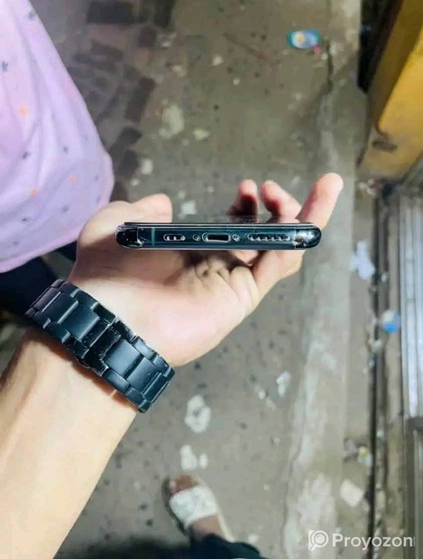 Phone 11 Pro sell kora hoby