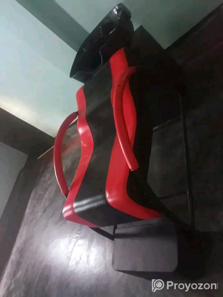 বিক্রি হবে ৩ পাঠ চেয়ার বিক্রি হবে