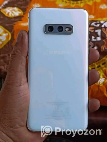 Samsung Galaxy s10e
