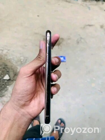 i phone xs for sell