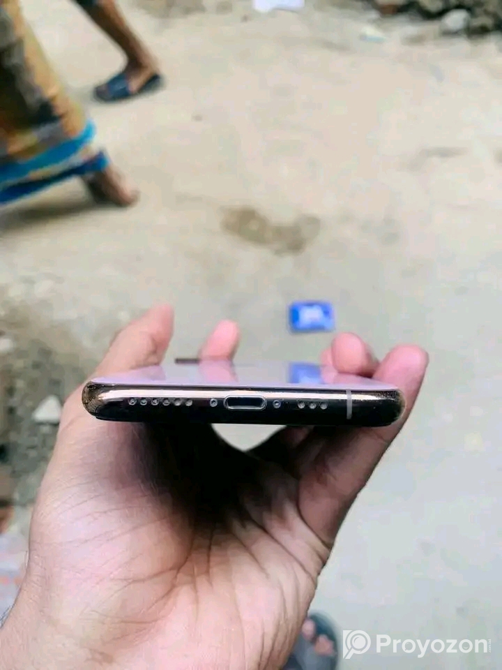 i phone xs for sell