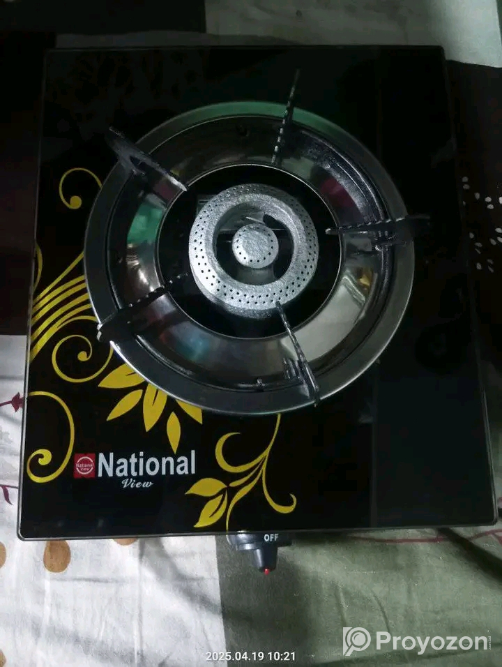 রুটি মেকার ভ্যালেন্ডার ও গ্যাসের চুলাটি কম দামে বিক্রি হবে