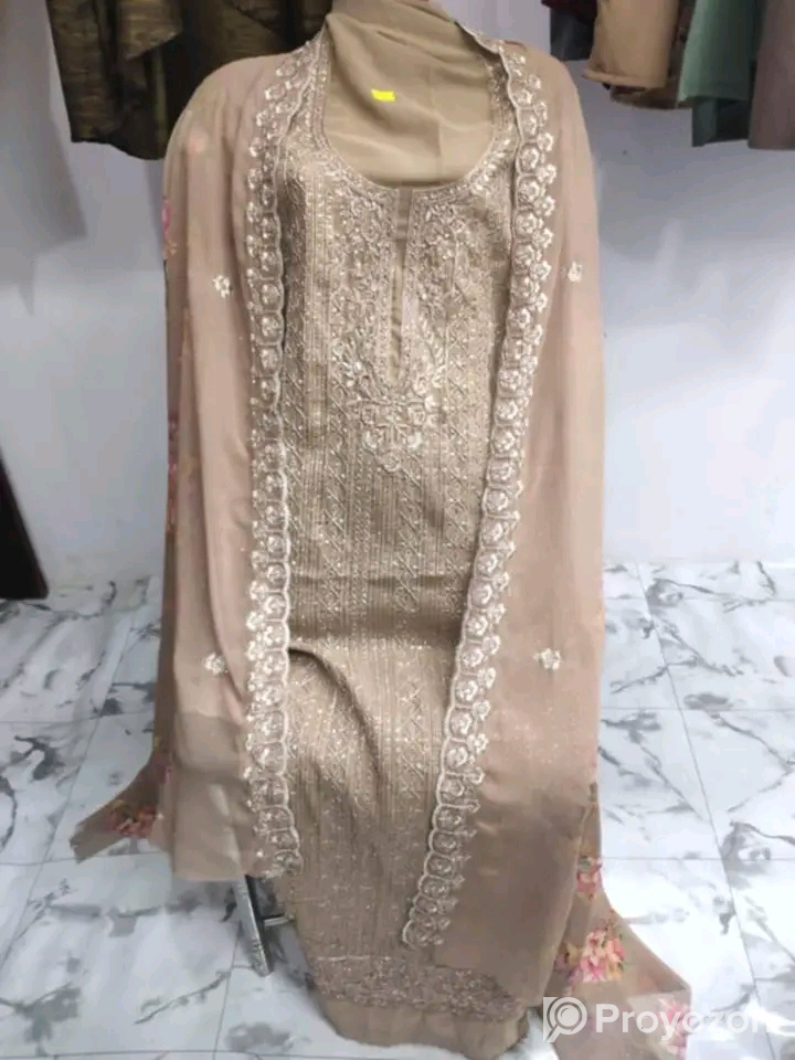 আনস্টিস ২টা ড্রেস সেল করবো