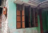 দুইটি রুম সহ জমি বিক্রি করা হবে।