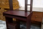 কম্পিউটার টেবিল বিক্রয় হবে