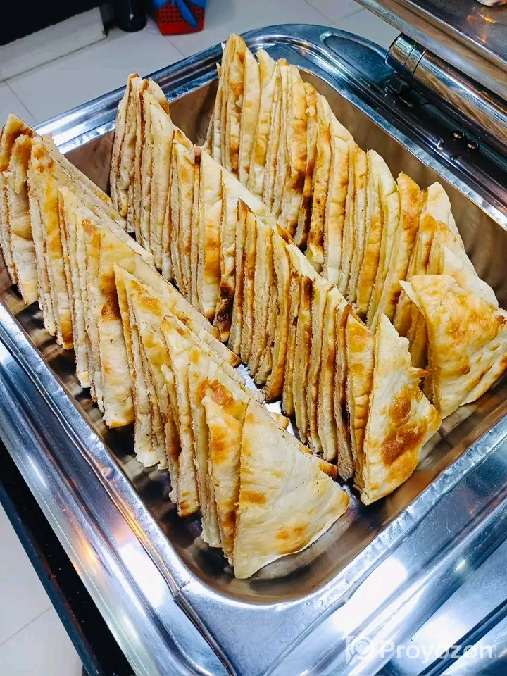 সব থেকে কম দাম ভালো খাবার দিয়ে যেকোনো অনুষ্ঠান হবে.