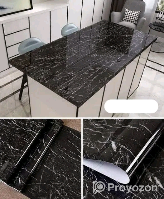 কেবিনেট , টেবিল, ফ্রিজ, কিচেন রুমের দেয়াল,কিচেন এর সেল,