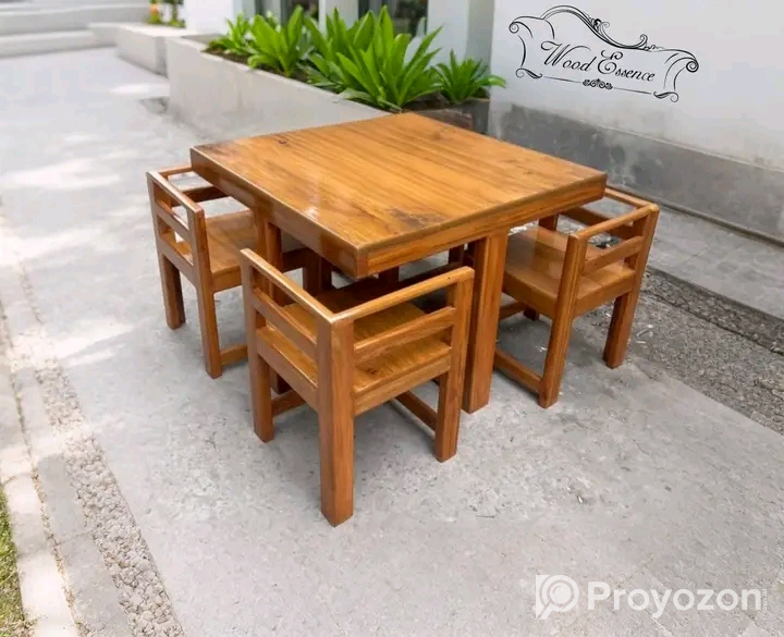 মিনিমালিস্ট ডাইনিং সেট. বিক্রয় করা হবে