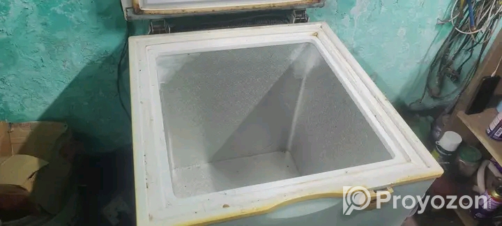 ডিপ ফ্রিজ বিক্রি করা হবে।