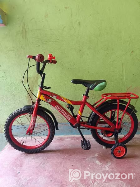 ছোট ১৬ সাইজ সাইকেলটি বিক্রি করা হবে