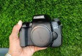 Canon EOS 8000D . For sell