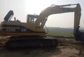 CAT 320 B ৭ পয়েন্ট গাড়ি . বিক্রি করা হবে