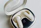 Hoco EQ6 TWS Earphones . For sell