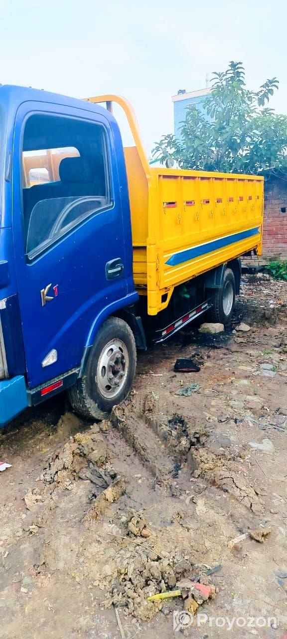 Akij Motors Bijoy 1.5 Ton Pickup