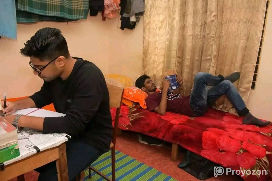 লাবনী ভিলা ছাত্রাবাসে  ২সিট ও ৩সিট রুম ফাঁকা আছে