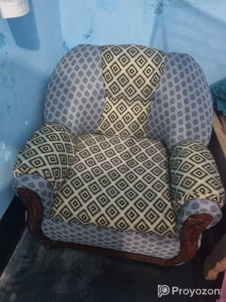 এই সোফা সেট গুলো বিক্রয় করা হবে