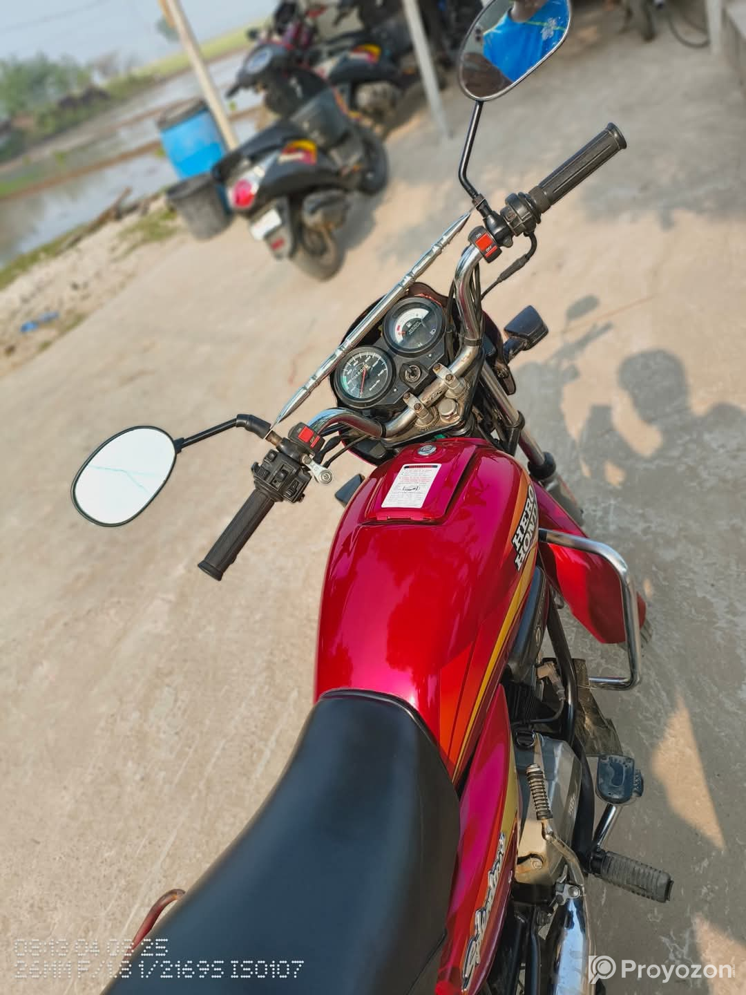 Hero honda বাইকটি বিক্রি করা হবে