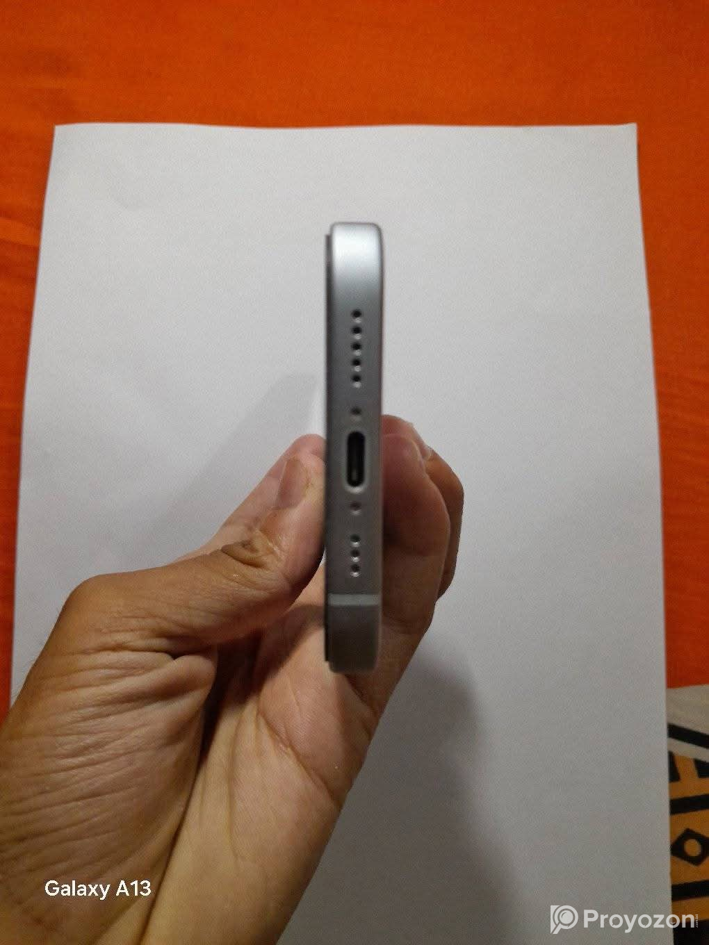 iphone 15(White Colour) sell hobe