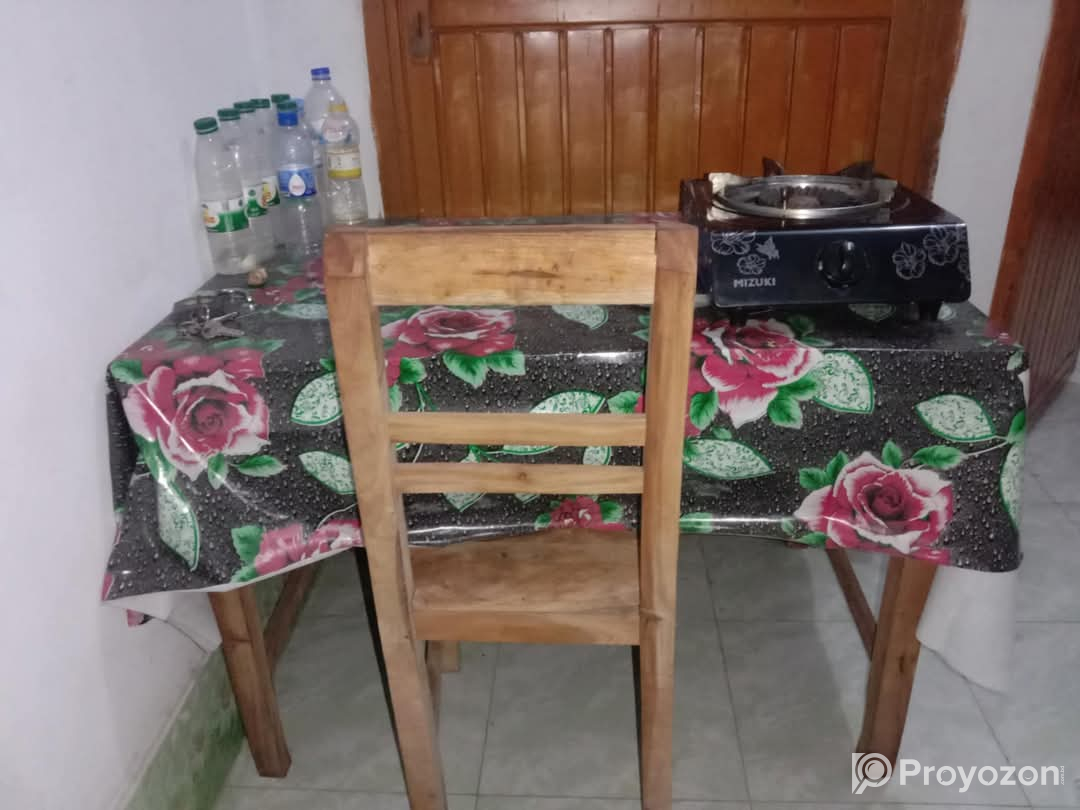 খাট তেবিল চেয়ার বিক্রি করা হবে