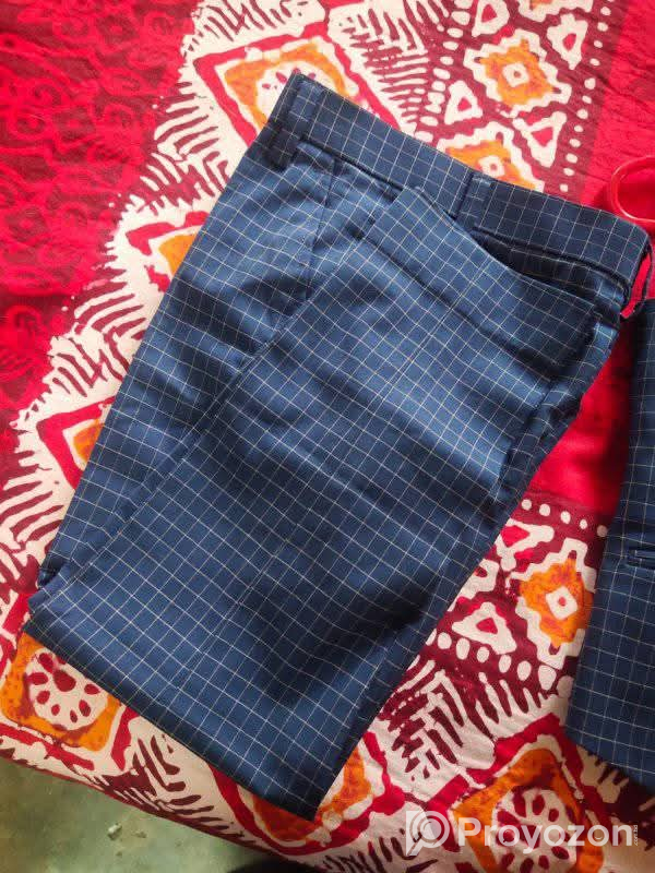 ৭-৯ বছর বয়সী ছেলেদের ফরমাল জামা আর পেন্ট।