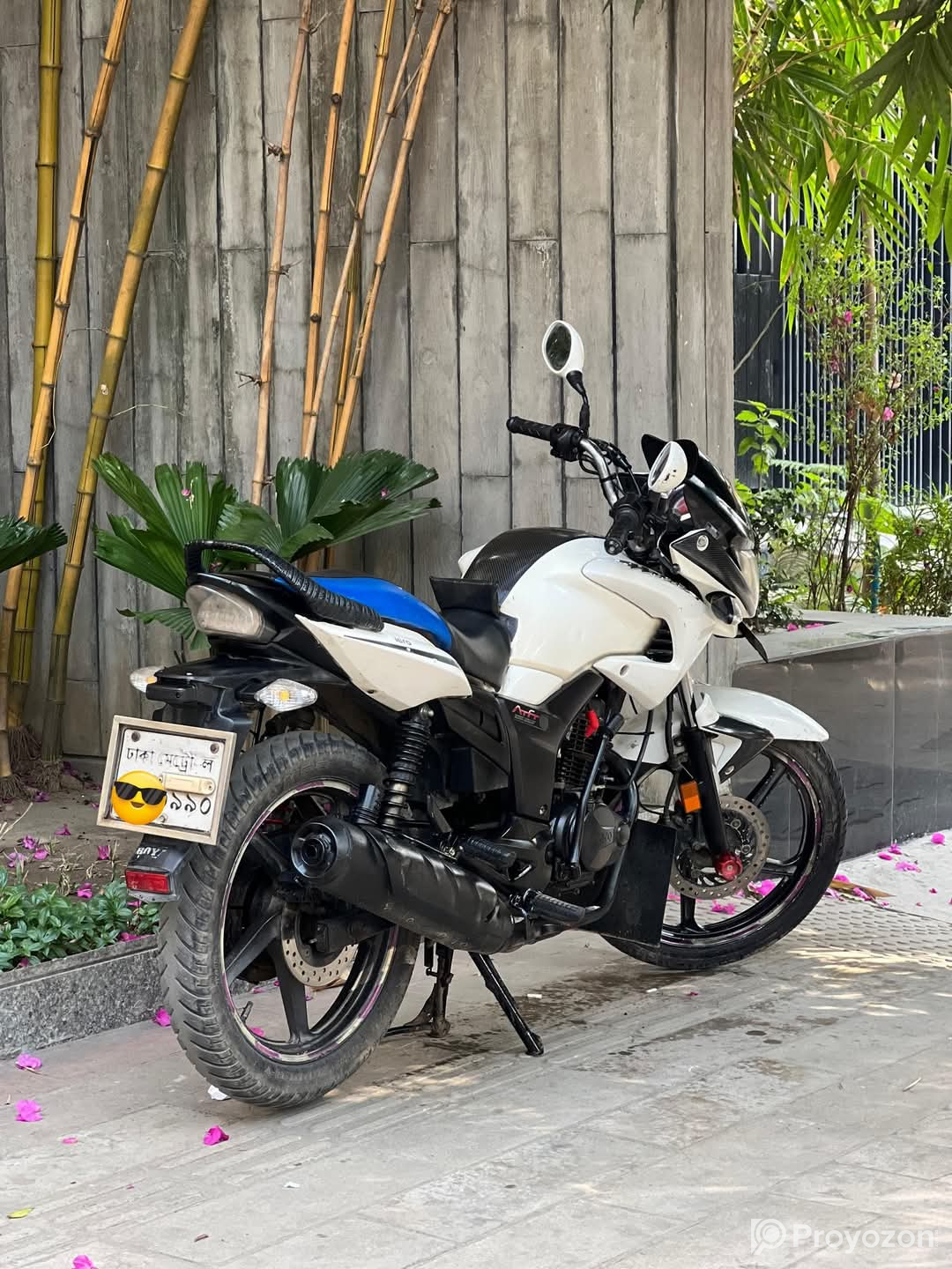 Hero Hunk bike for sell