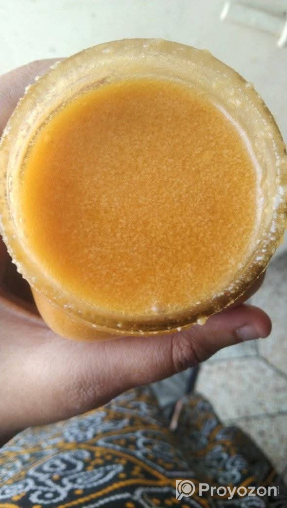 ১০০% খাঁটি কড়া জ্বালের গাওয়া ঘি বিক্রয় করা হচ্ছে