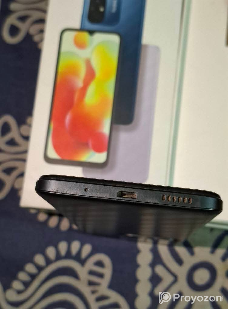 Redmi 12c 6,128 bikri kora hobe