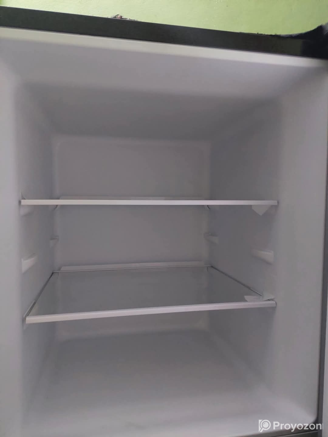 রানিং সিংগার ফ্রিজটি বিক্রি হবে ২৩০ লিটার।