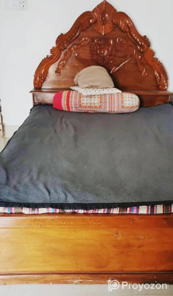 জাজিম সহ দেশি সেগুন কাঠের ৫’/৭’ফুল বক্স খাট বিক্রি হবে।
