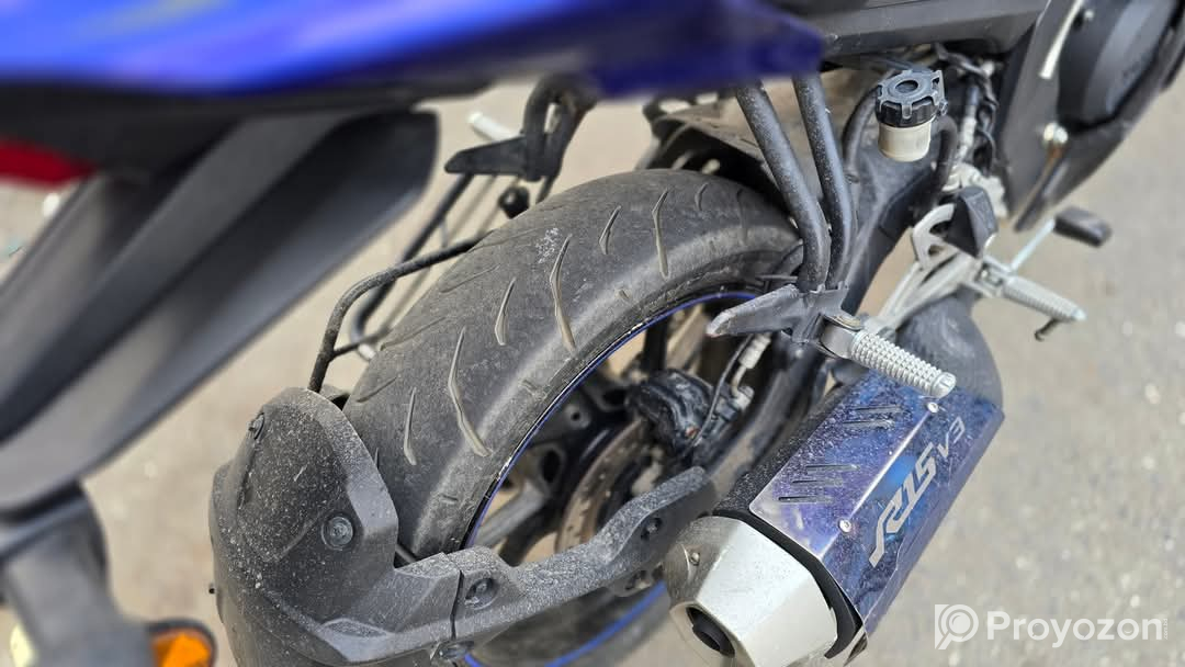 Yamaha R15 v3 bikri kora hobe
