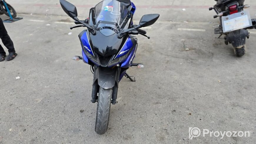 Yamaha R15 v3 bikri kora hobe