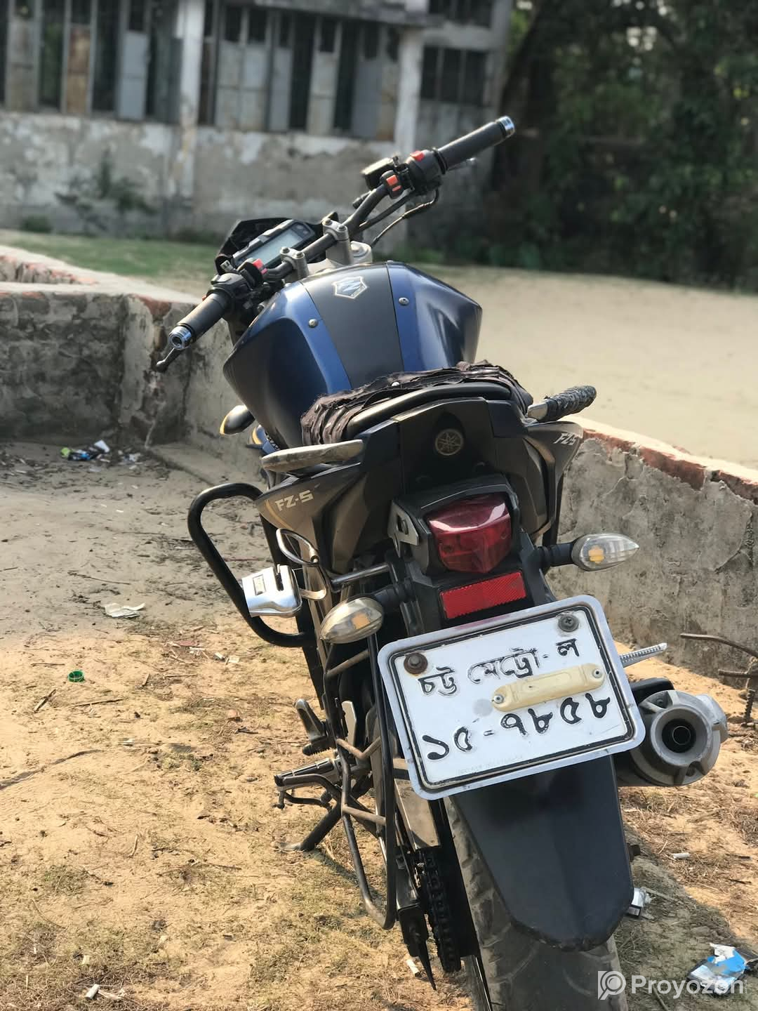 Fz V2 bike bikri kora hobe