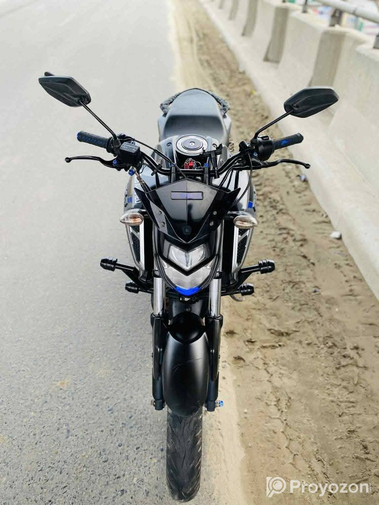 YAMAHA FZS V3 DELUXE FI ABS SUPER FRESH CONDITION