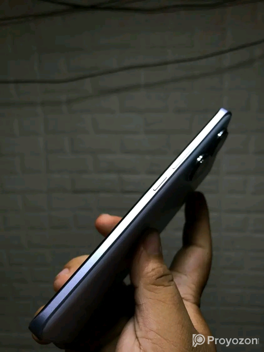 Xiaomi Redmi Note 13 pro sell kora hoby