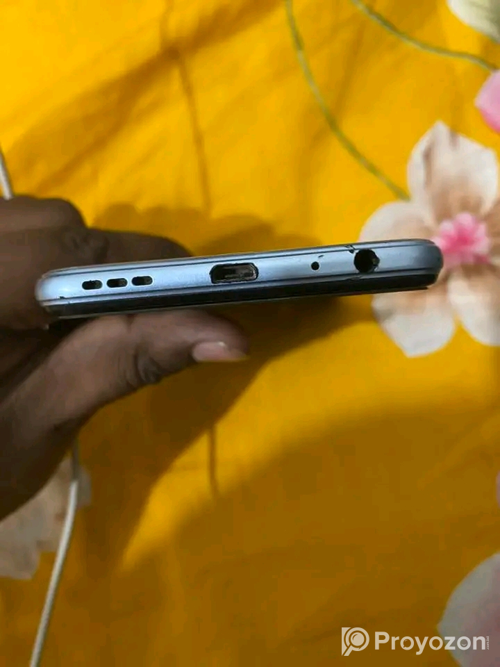 Vivo y12 A sell kora hoby