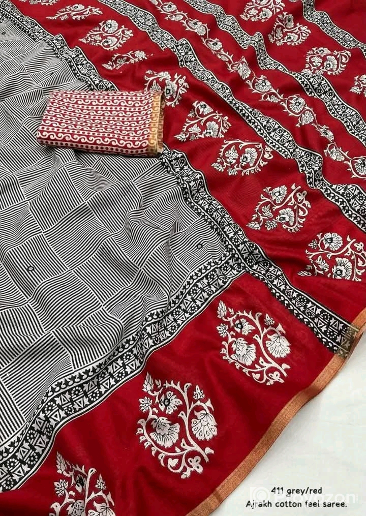 ডিজিটাল প্রিন্ট শাড়ি বিক্রি করা হবে।