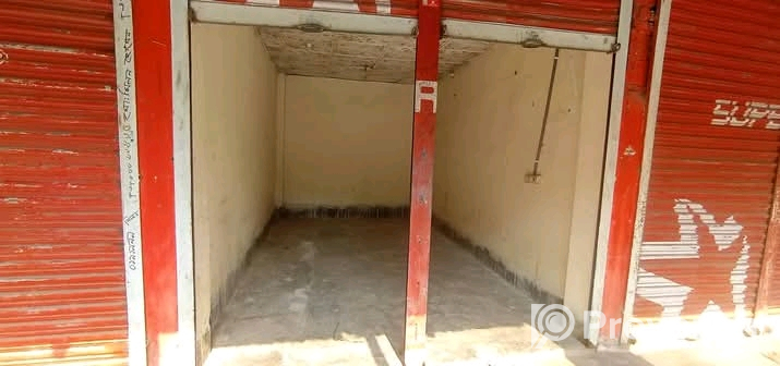 দোকান ভাড়া দেওয়া হবে।