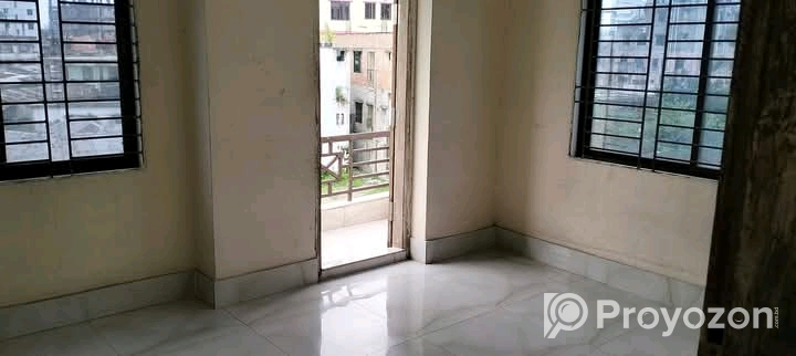 বাড়ি ভাড়া দেওয়া হবে।