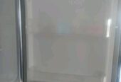 ২৫৫ লিটারের একটি ফ্রিজ বিক্রি করা হবে।