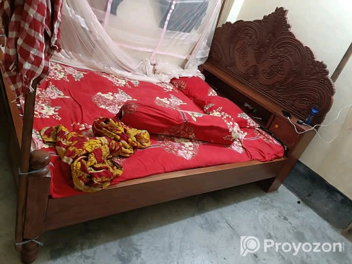 একটি খাট বিক্রি করা হবে।