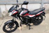 একটি মোটরসাইকেল বিক্রি করা হবে।