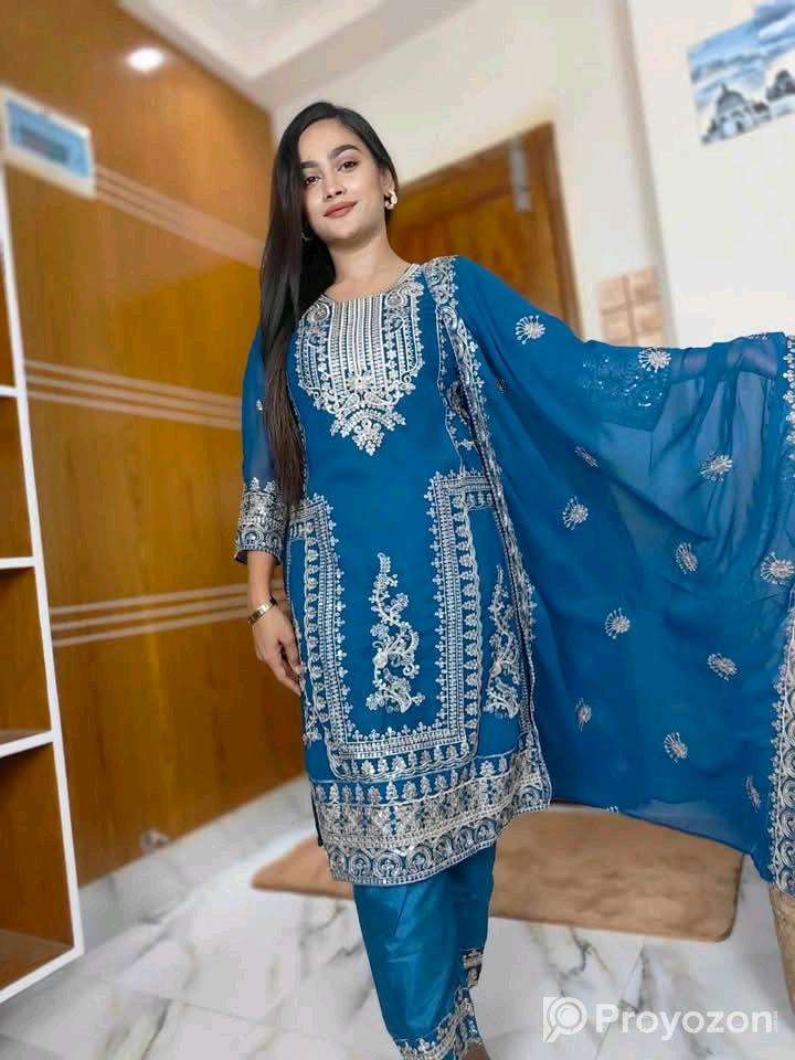 থ্রি পিস বিক্রি করা হবে।