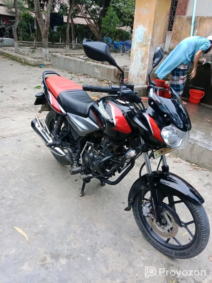 একটি মোটরসাইকেল বিক্রি করা হবে।