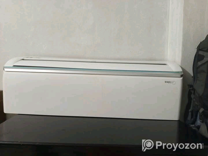 একটি ১.৫ টন এসি বিক্রয় করা হবে।