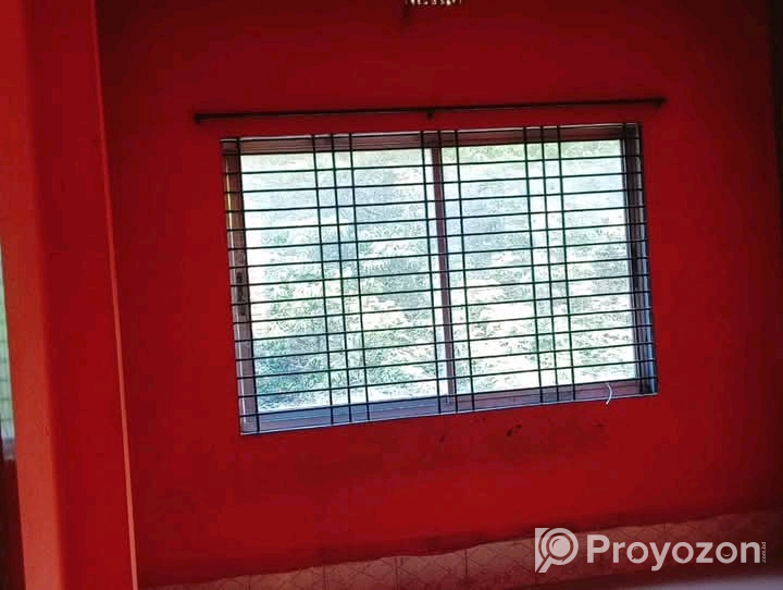 বাড়ি ভাড়া দেওয়া হবে।