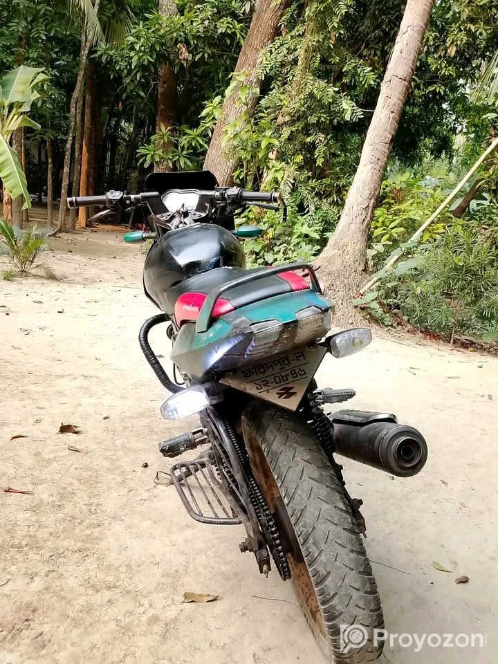 মোটরসাইকেল বিক্রি করা হবে।