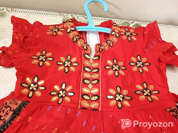 বেবি ড্রেস বিক্রি করা হবে।